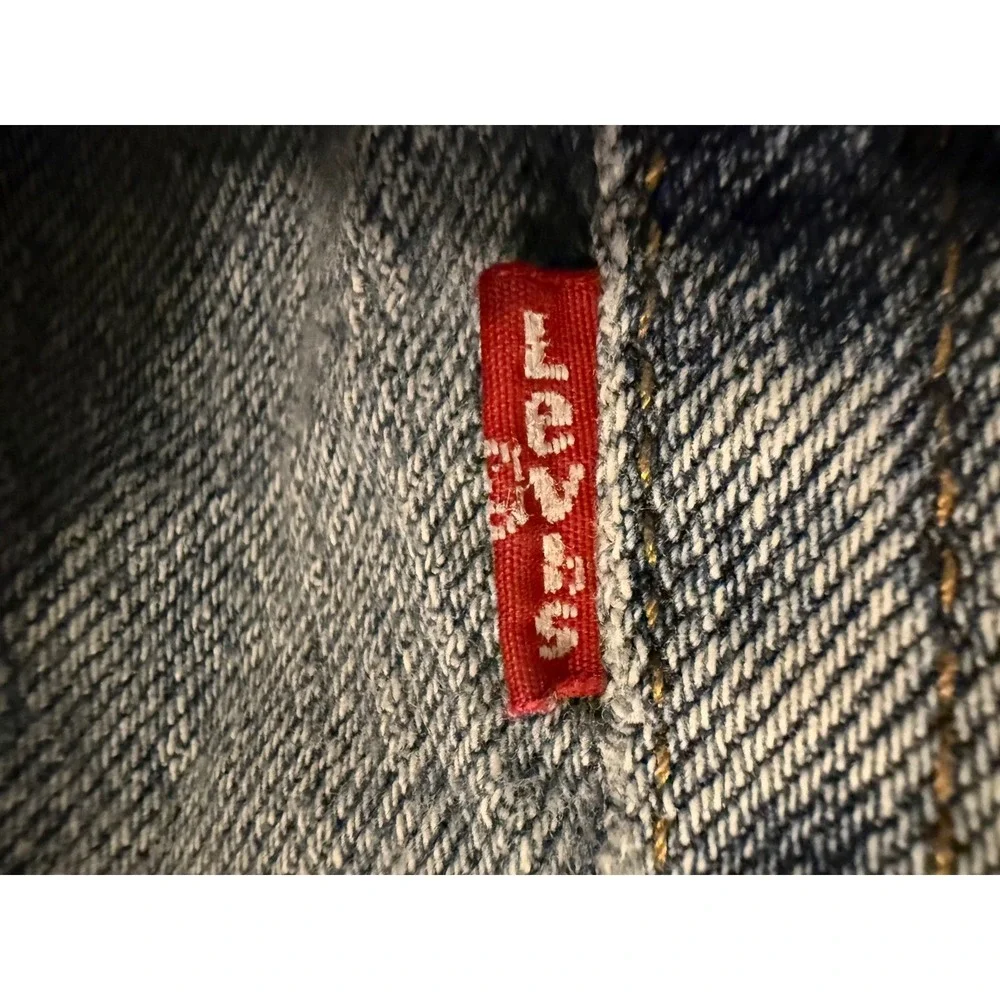 Levi's 502 Taper Fit Jeans Mens 28x32 Light Wash Blue Red Tab Denim Pants